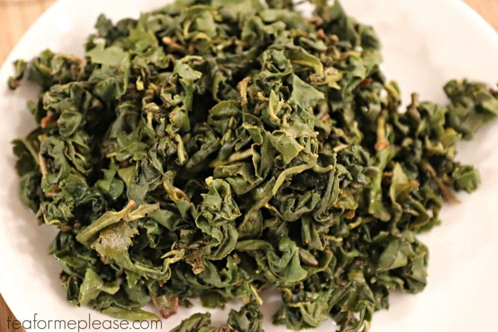 Expanded Alishan oolong leaves