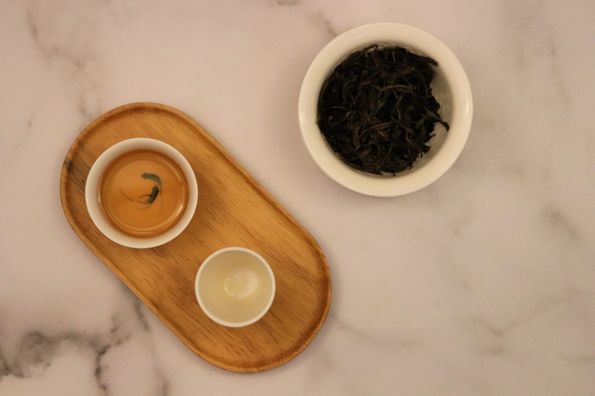 Aroma cups with duck shit oolong tea