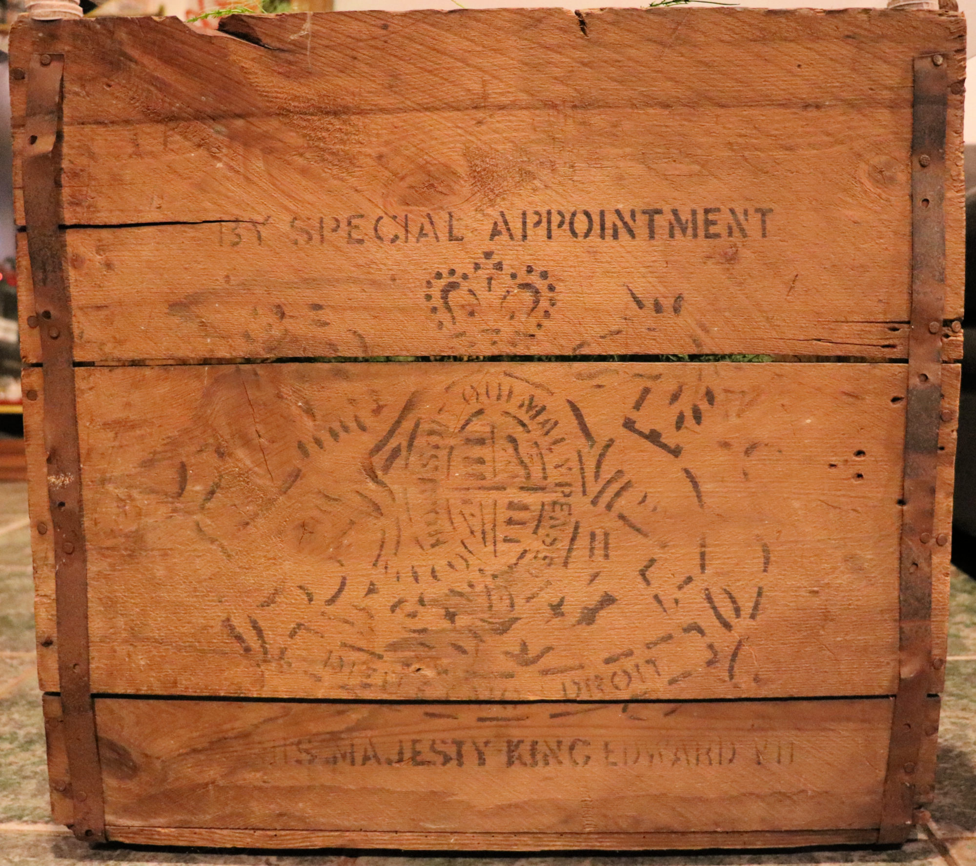 DIY Antique Tea Crate Coffee Table Tea for Me Please