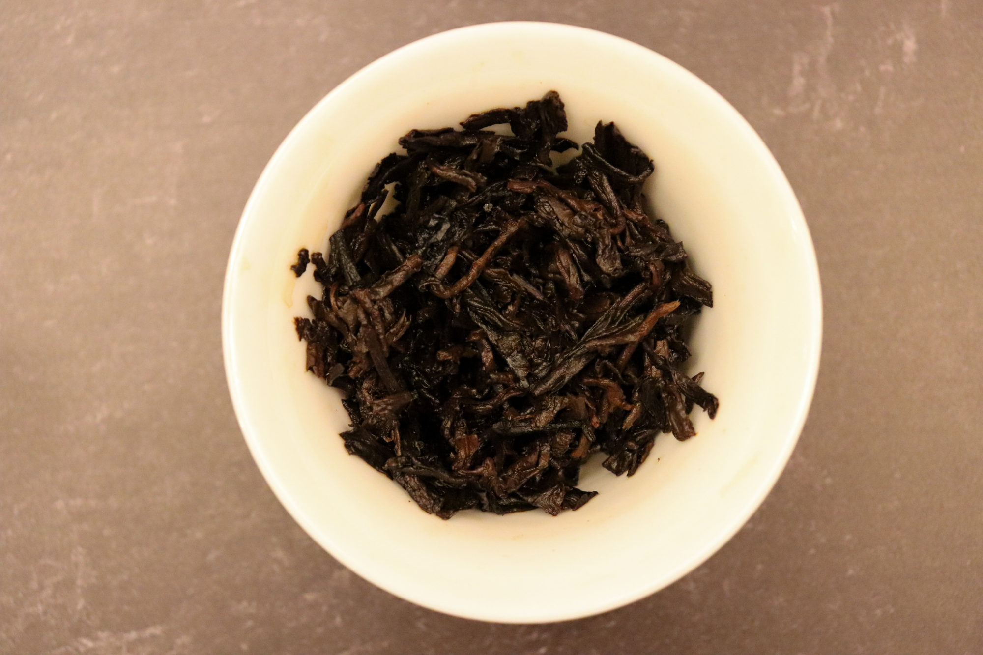 We Bulang Together leaves in gaiwan