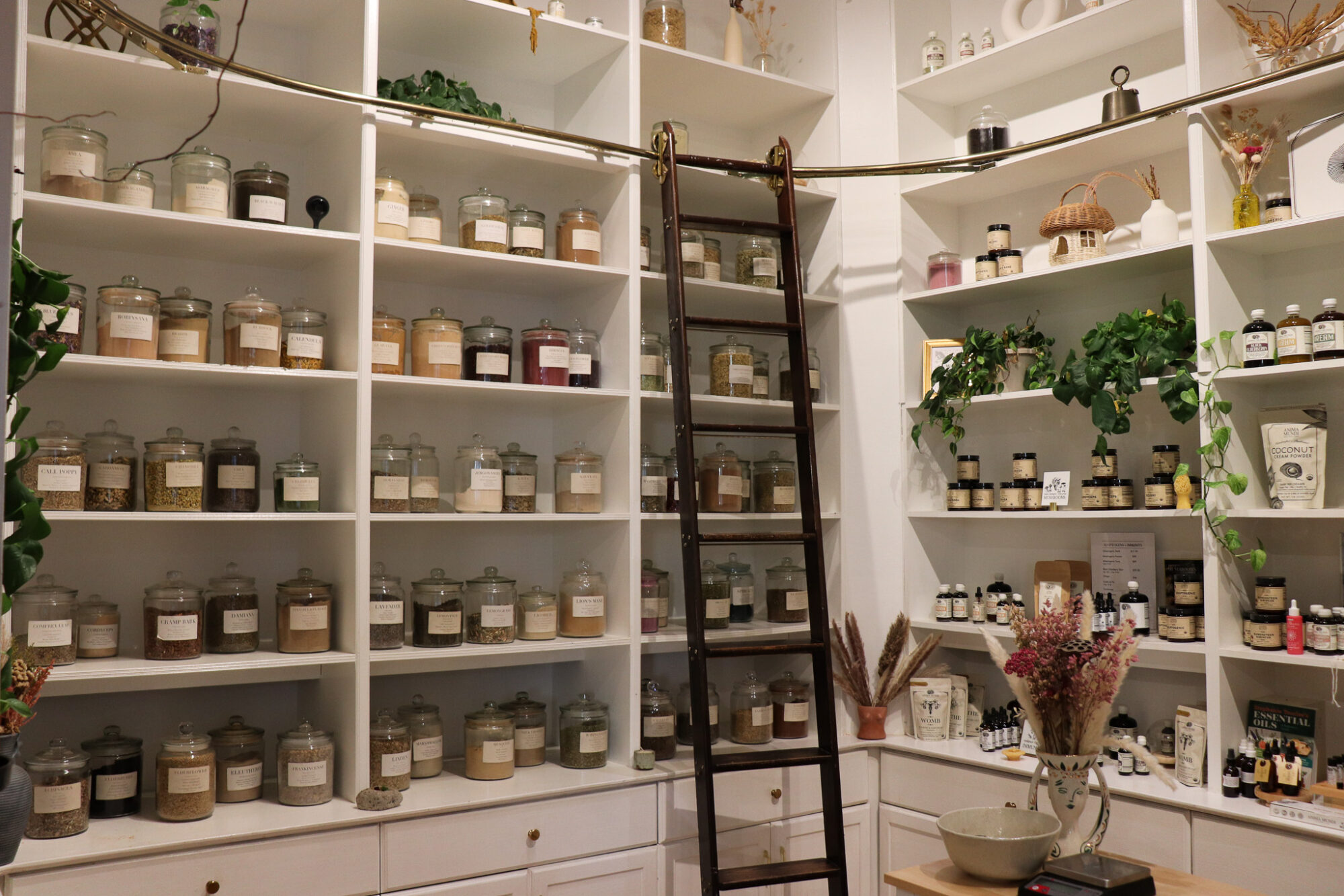 Alchemist's Kitchen - Scents & Sips NYC