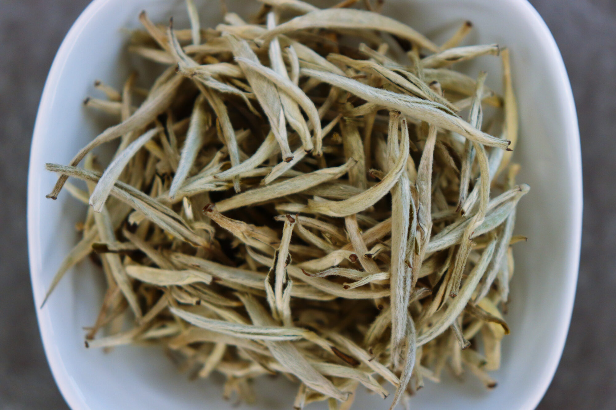 JusTea Kenyan White Rhino - dry leaves