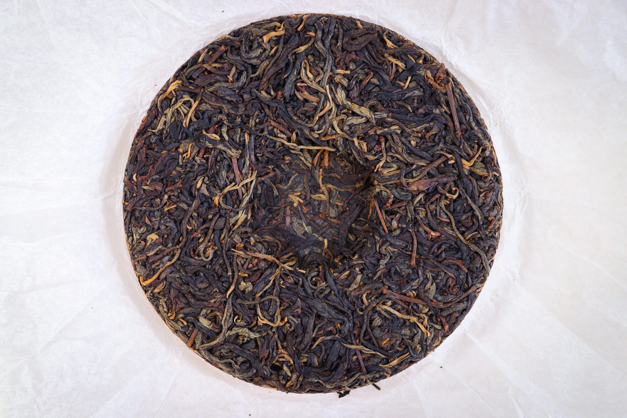 Velvet Mountain and Amber Sunrise from Teasenz: Two Compressed Teas Worth Getting Excited About 4