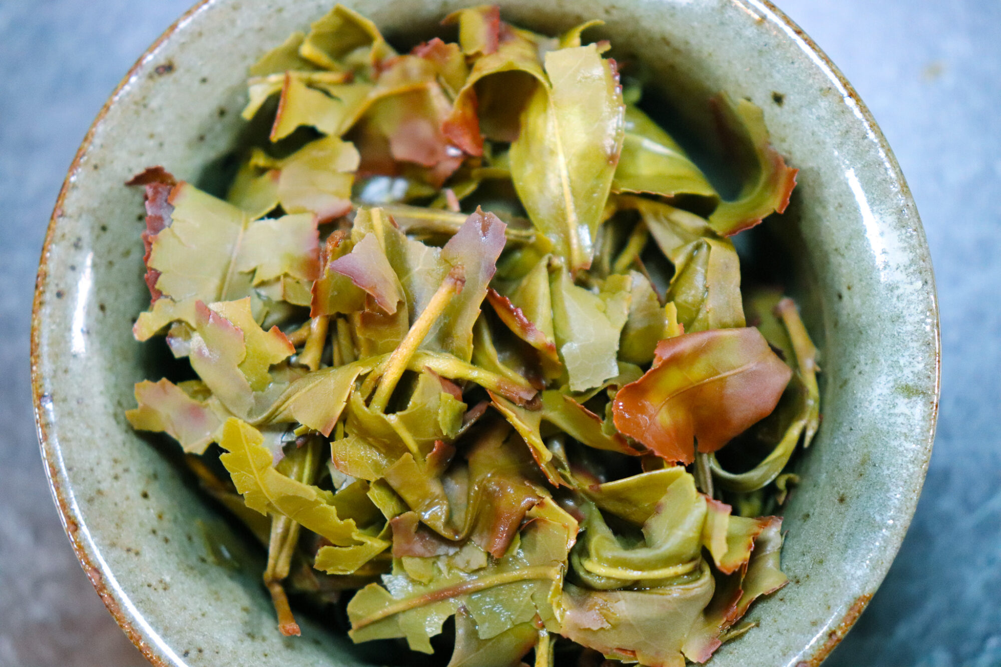 Brew & Blossom Floral Zhangping Shuixian - unfurled leaves